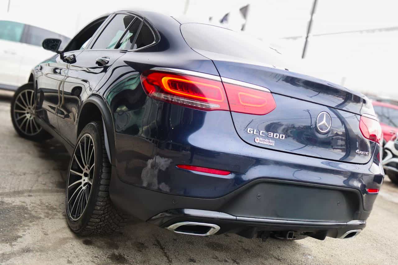 2023 Mercedes-Benz GLC-Class GLC300 - Image 9