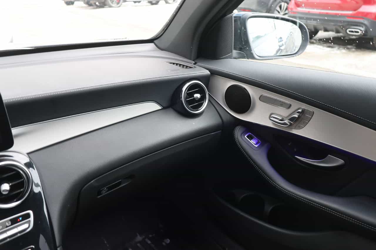 Image 16 Mercedes-Benz GLC-Class GLC300 2023