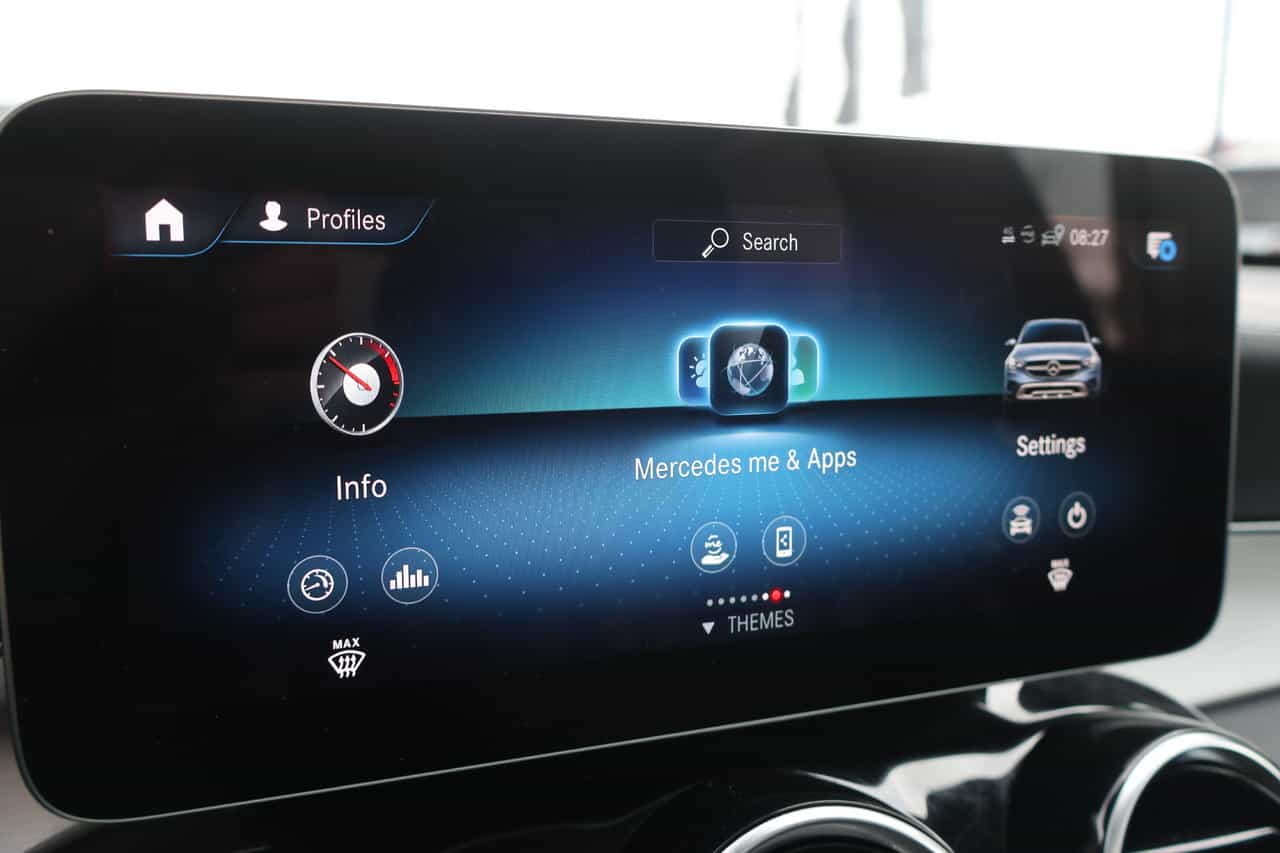 Image 20 Mercedes-Benz GLC-Class GLC300 2023