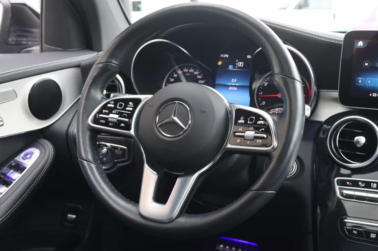 2023 Mercedes-Benz GLC GLC300 - Image 2