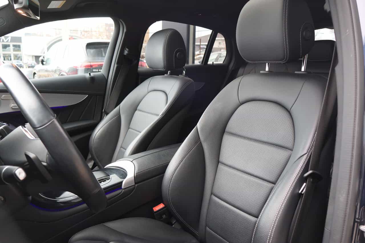 2023 Mercedes-Benz GLC GLC300 - Image 13