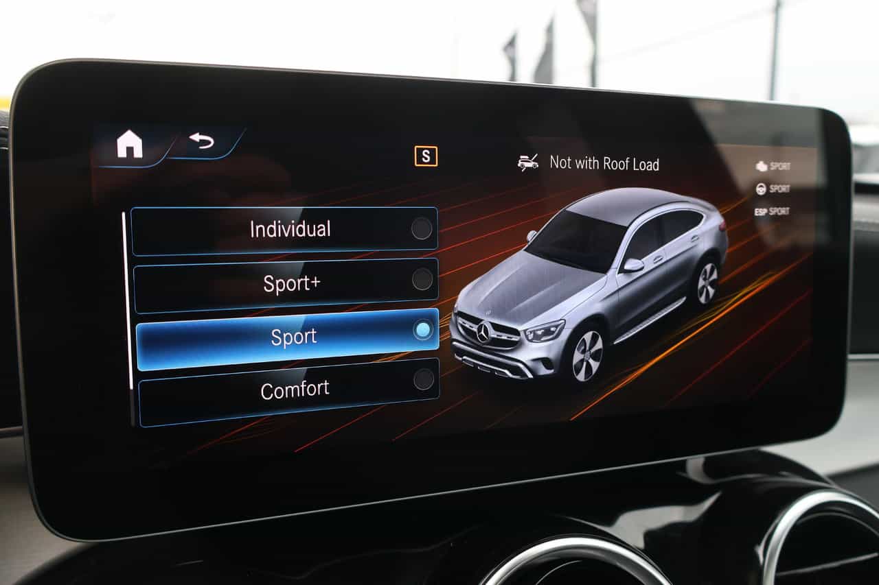 2023 Mercedes-Benz GLC GLC300 - Image 22