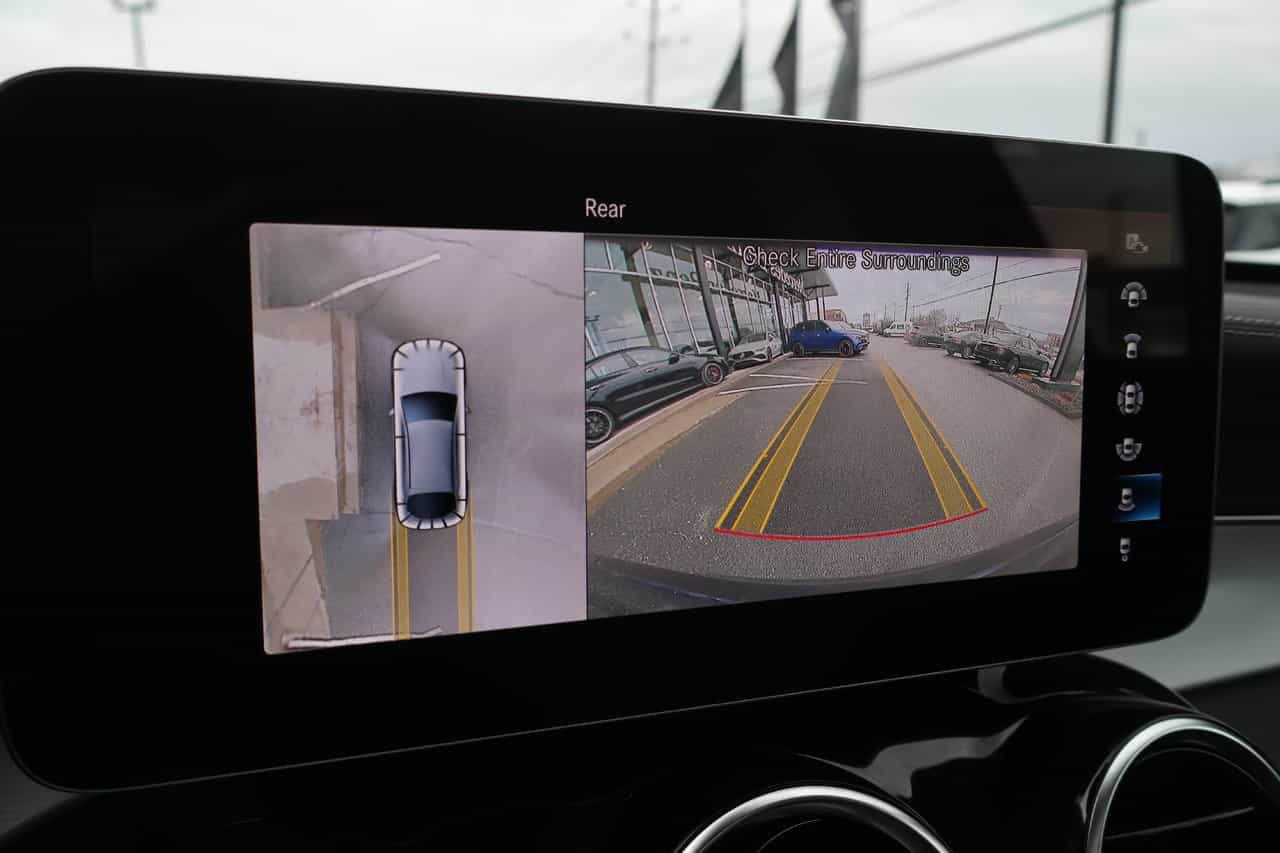 2023 Mercedes-Benz GLC GLC300 - Image 23