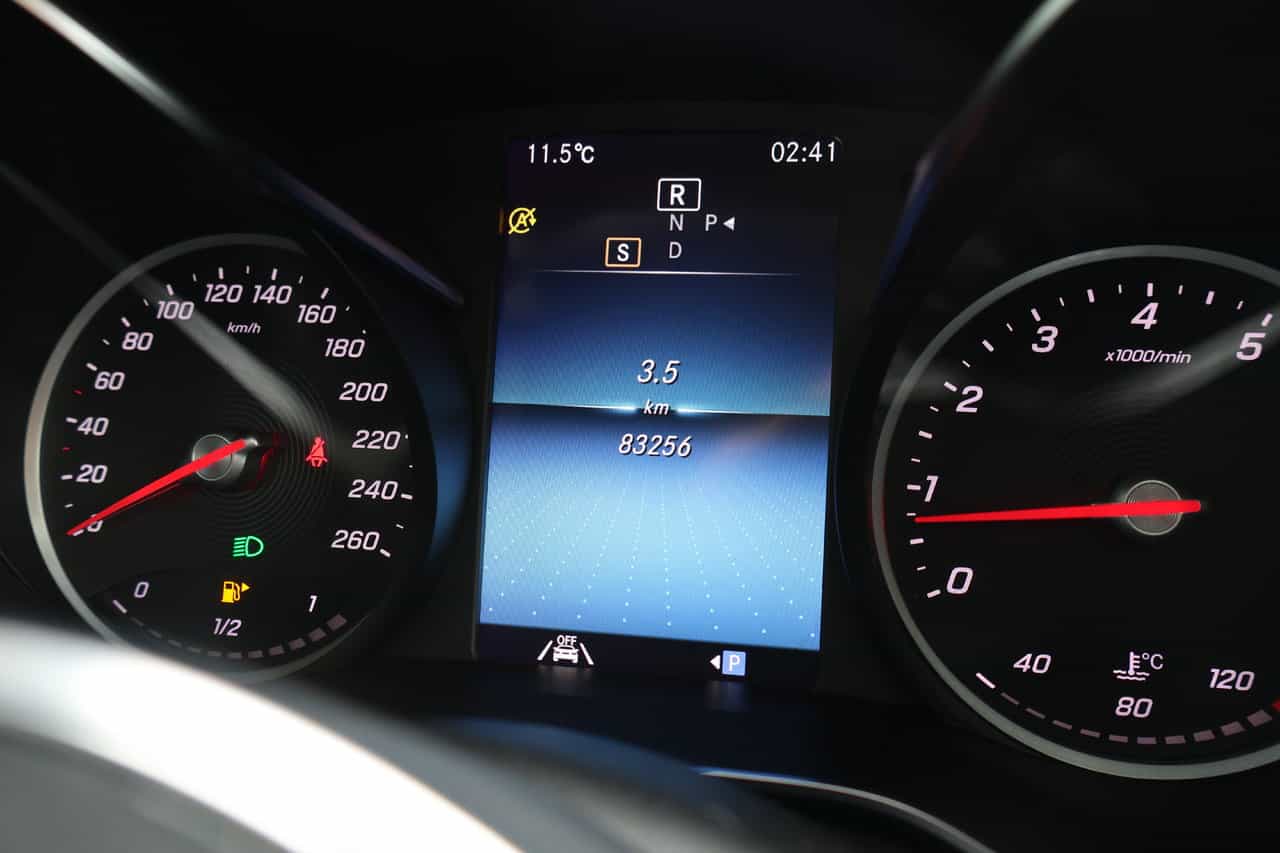 2023 Mercedes-Benz GLC GLC300 - Image 26