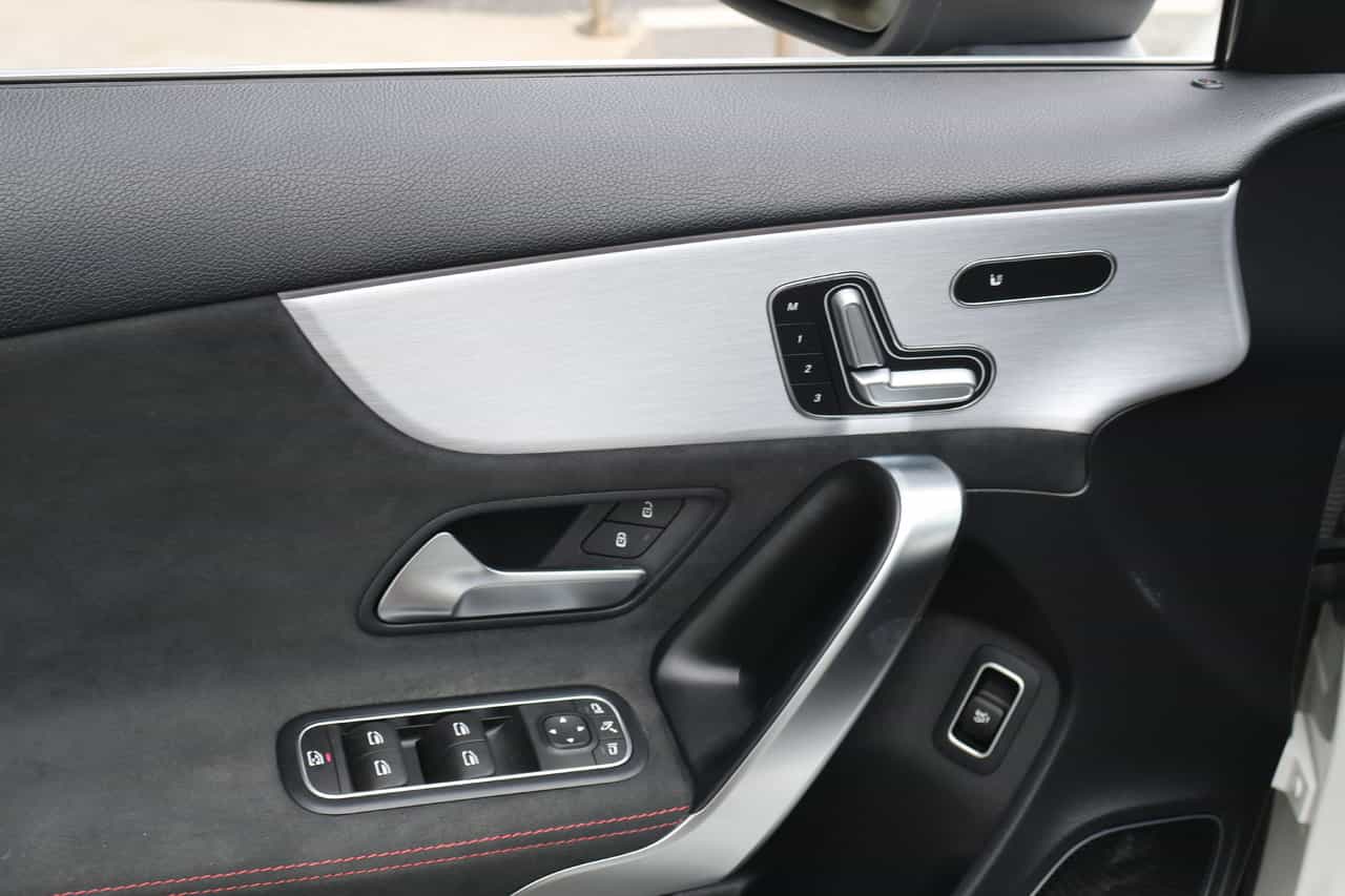 2020 Mercedes-Benz A-Class A35 AMG - Image 12