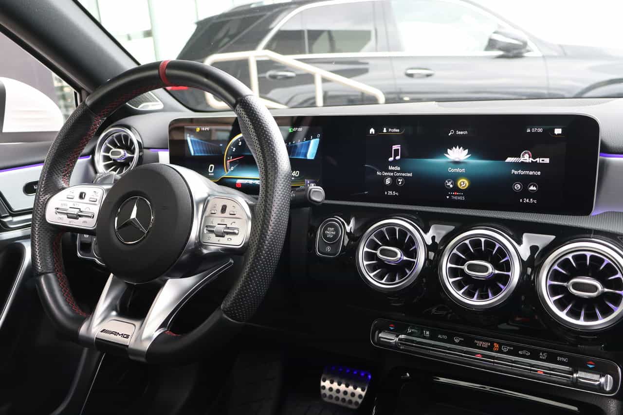 Image 21 Mercedes-Benz A-Class A35 AMG 2020