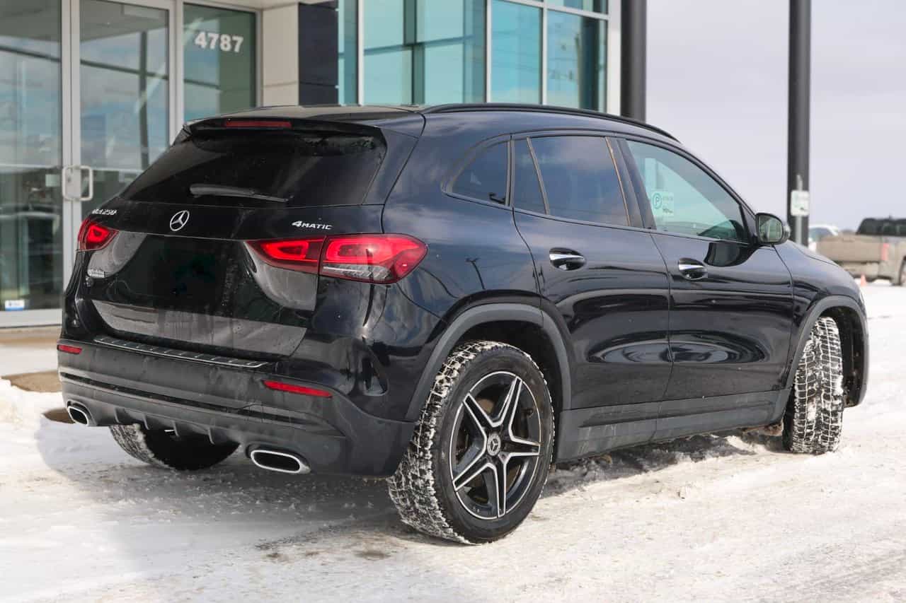 2022 Mercedes-Benz GLA-Class GLA250 - Image 9