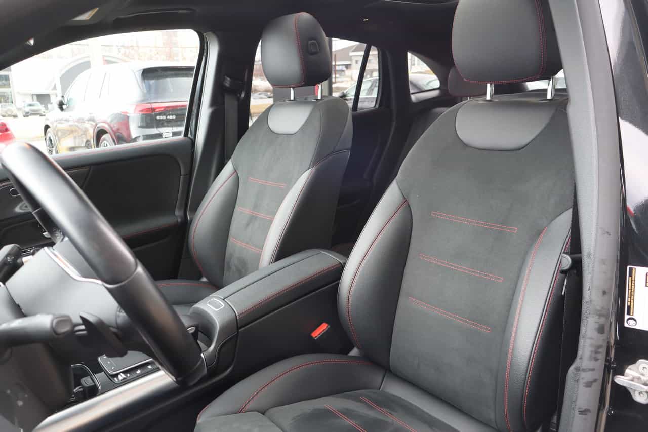 2022 Mercedes-Benz GLA GLA250 - Image 3