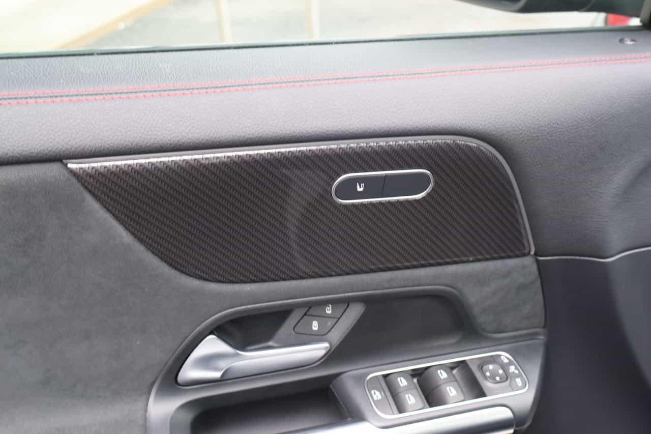 2022 Mercedes-Benz GLA GLA250 - Image 12