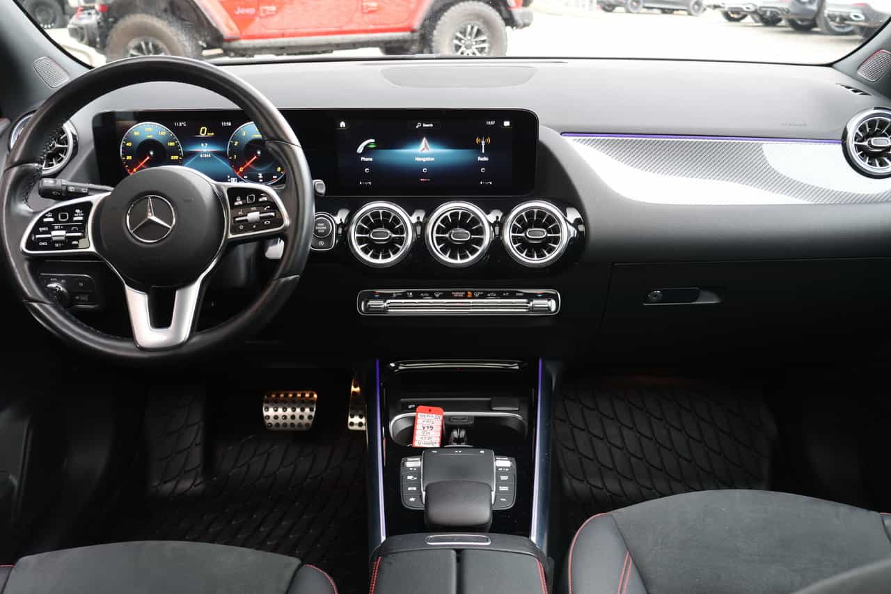 2022 Mercedes-Benz GLA GLA250 - Image 16