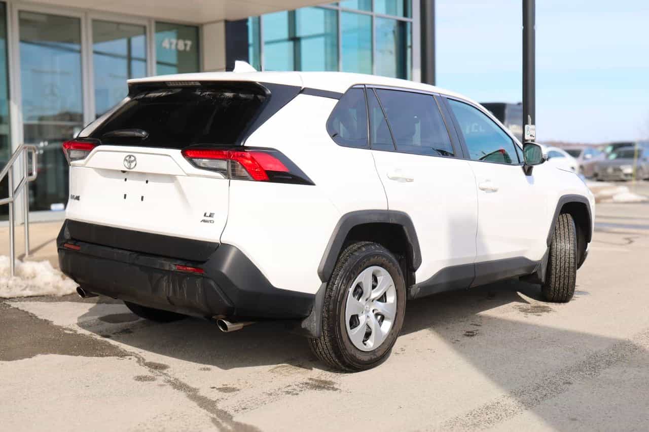 Image 8 Toyota Rav4 LE 2024