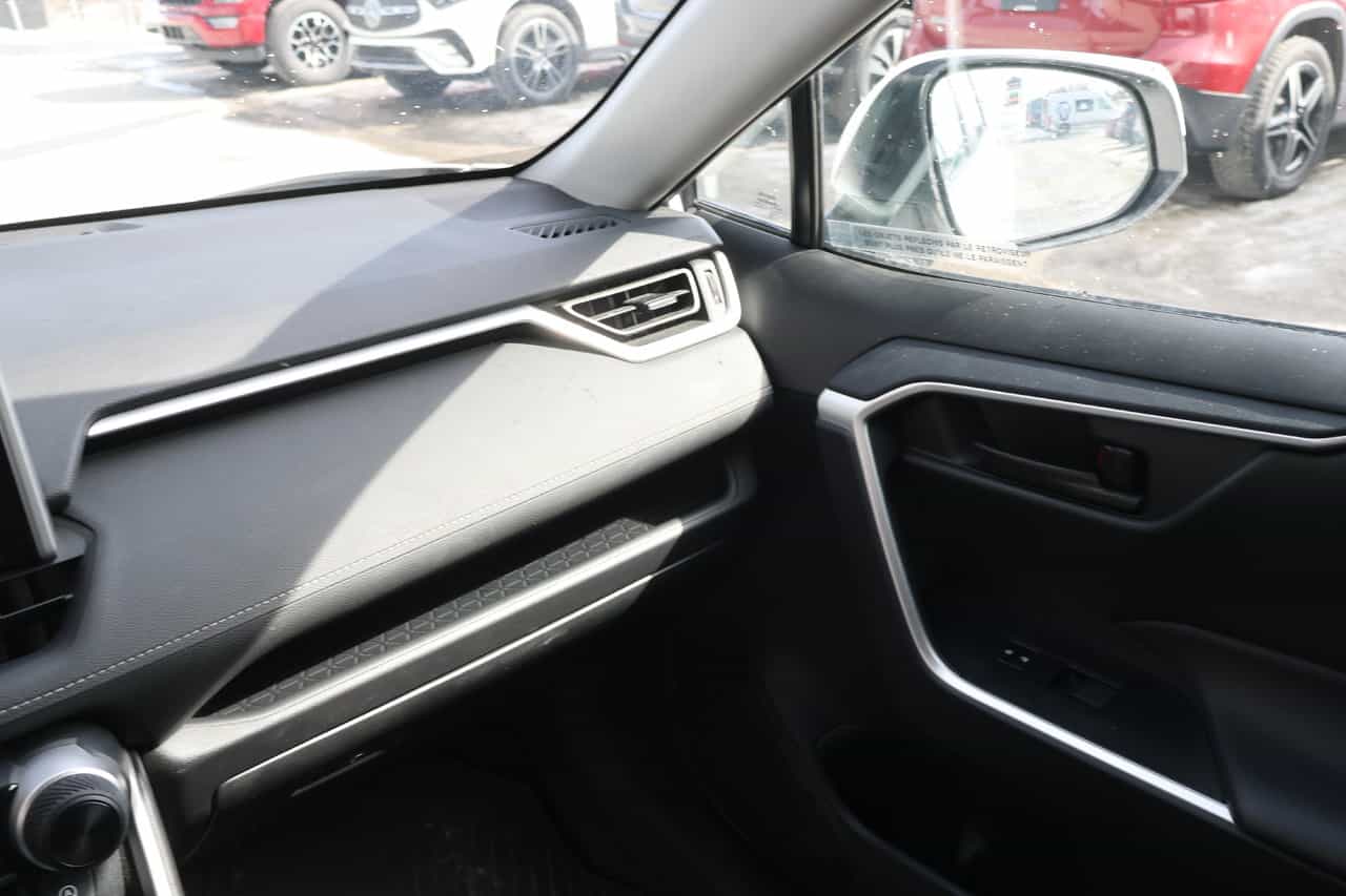 Image 15 Toyota Rav4 LE 2024