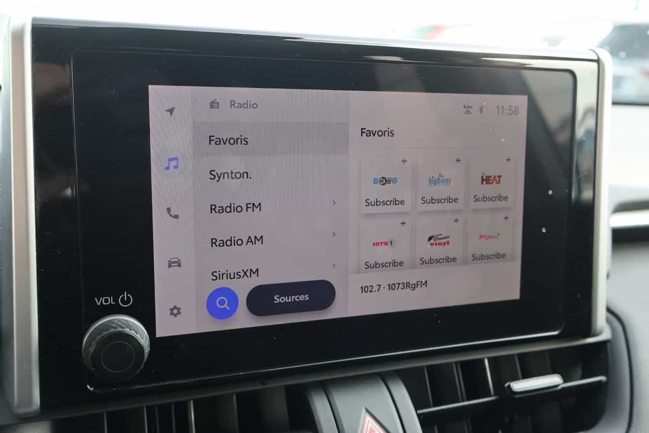 Image 17 Toyota Rav4 LE 2024