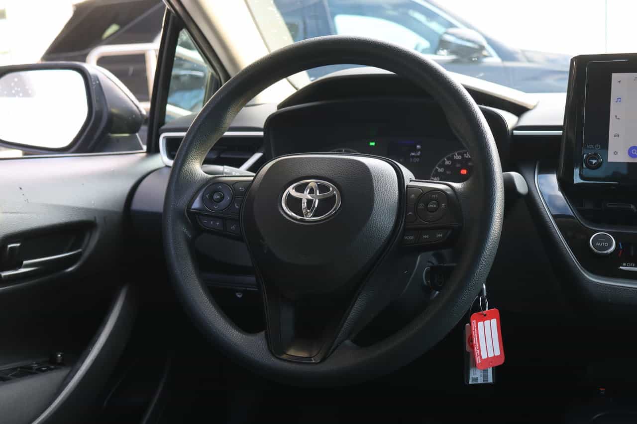 2023 Toyota Corolla Le Cvt - Image 2