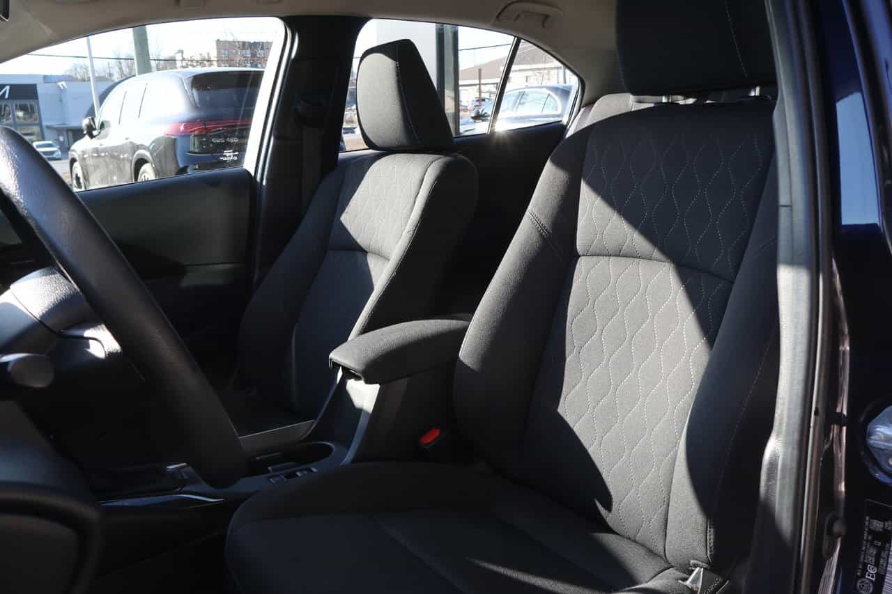 2023 Toyota Corolla Le Cvt - Image 3