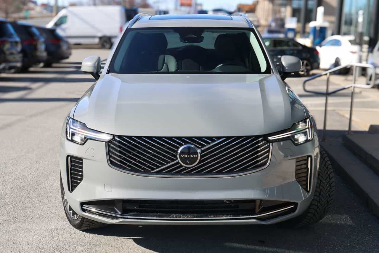 2025 Volvo XC90 B6 - Plus 2025.5 - Image 4