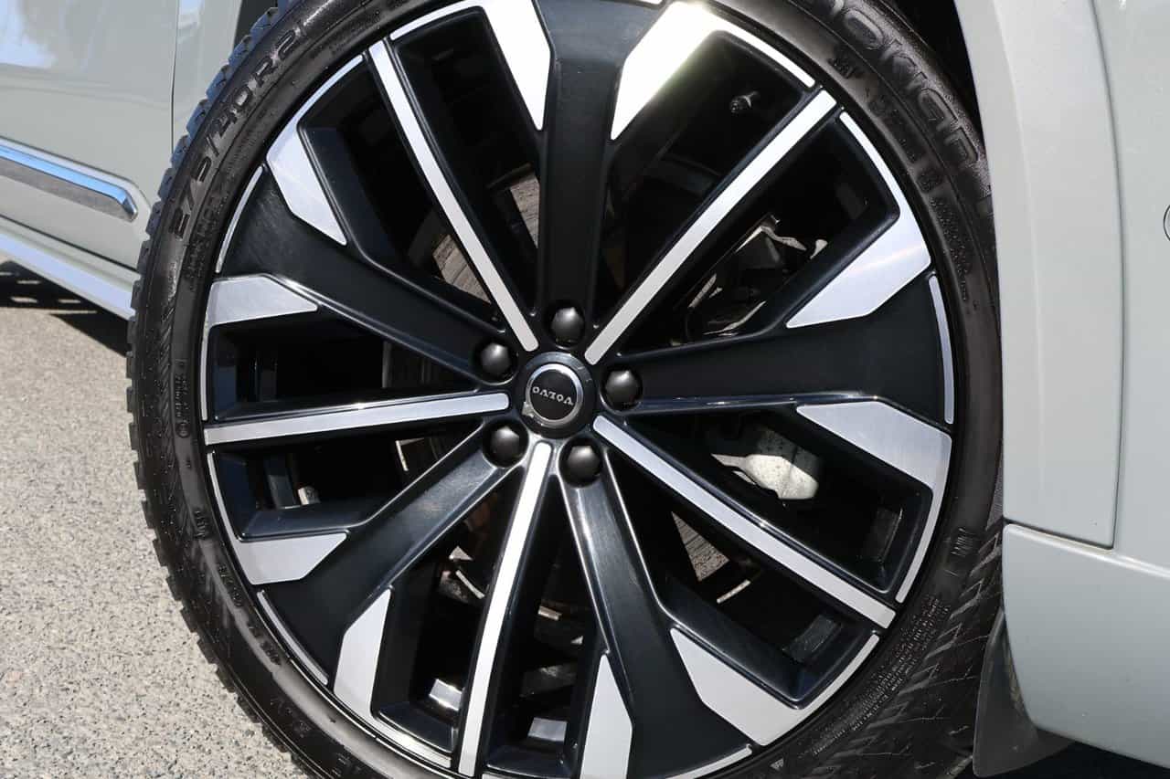 2025 Volvo XC90 B6 - Plus 2025.5 - Image 6