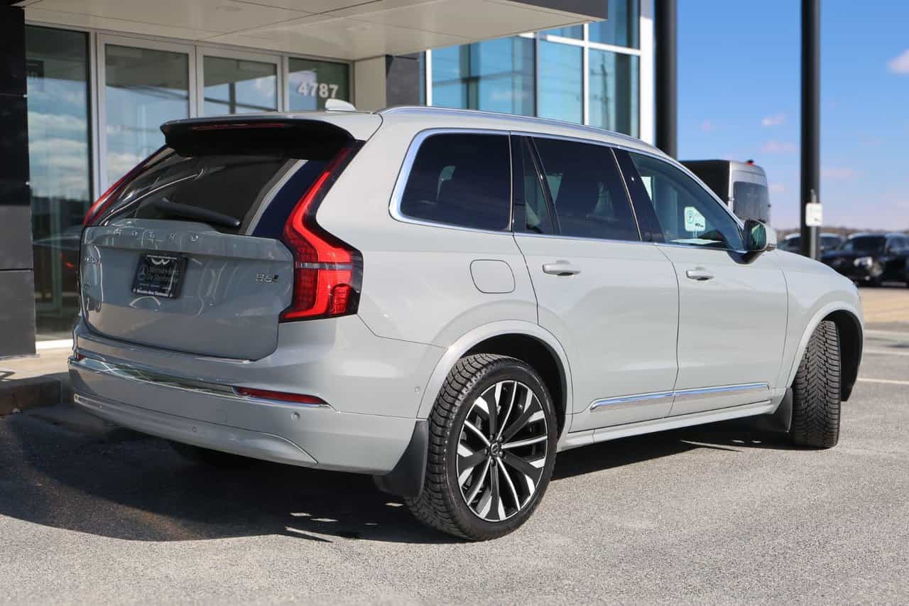 2025 Volvo XC90 B6 - Plus 2025.5 - Image 9