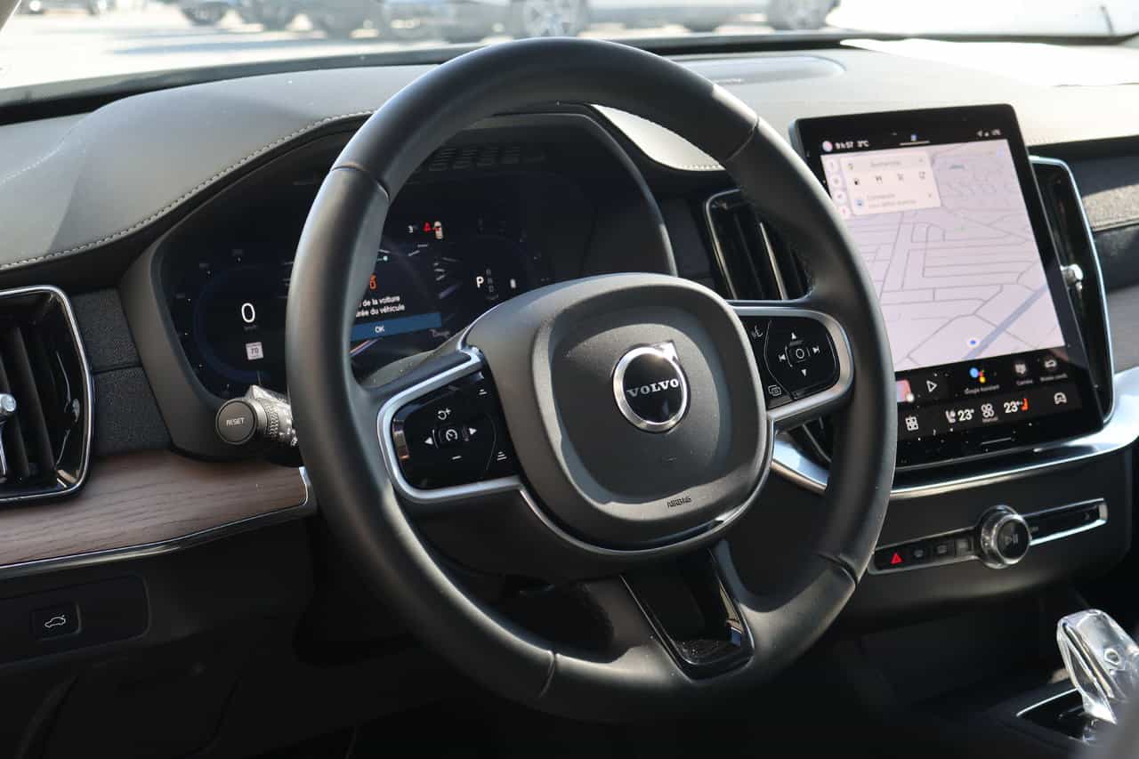 2025 Volvo XC90 B6 - Plus 2025.5 - Image 14