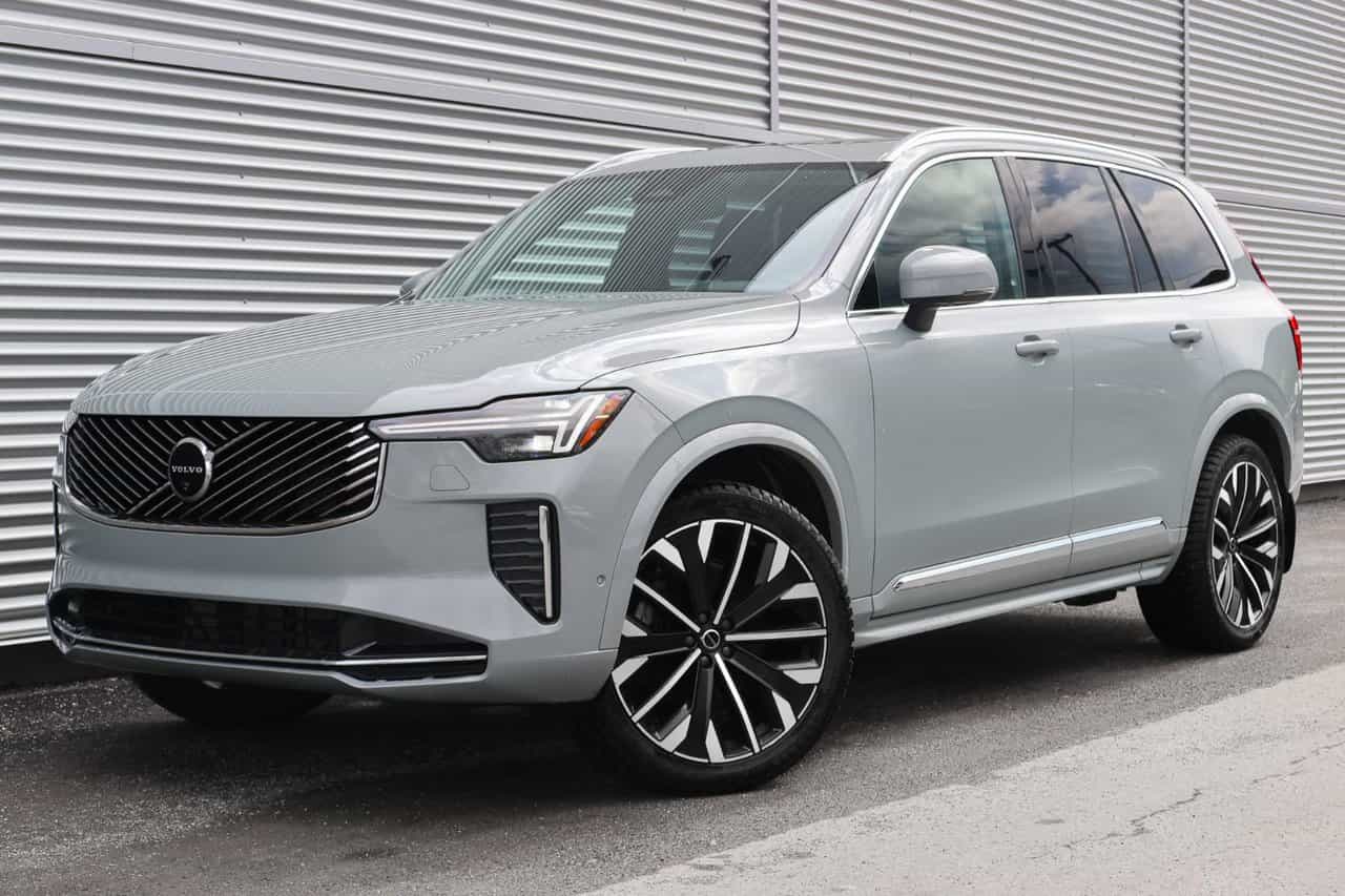 2025 Volvo XC90 B6 - Plus 2025.5 - Image 1