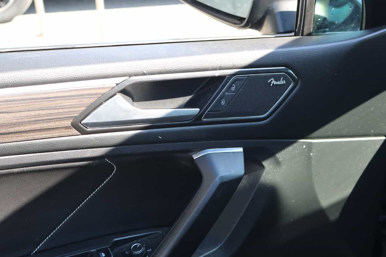 2022 Volkswagen Tiguan Highline R-Line - Image 7