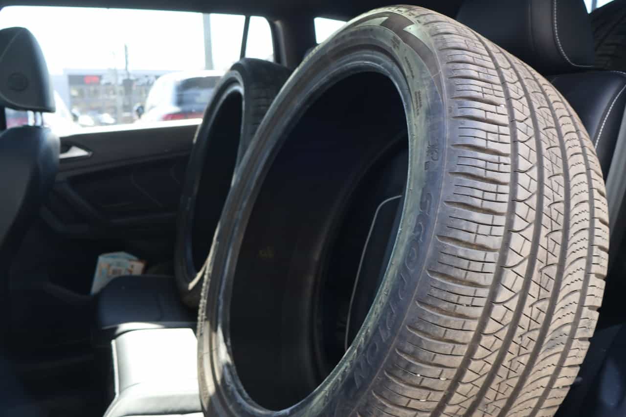 2022 Volkswagen Tiguan Highline R-Line - Image 10