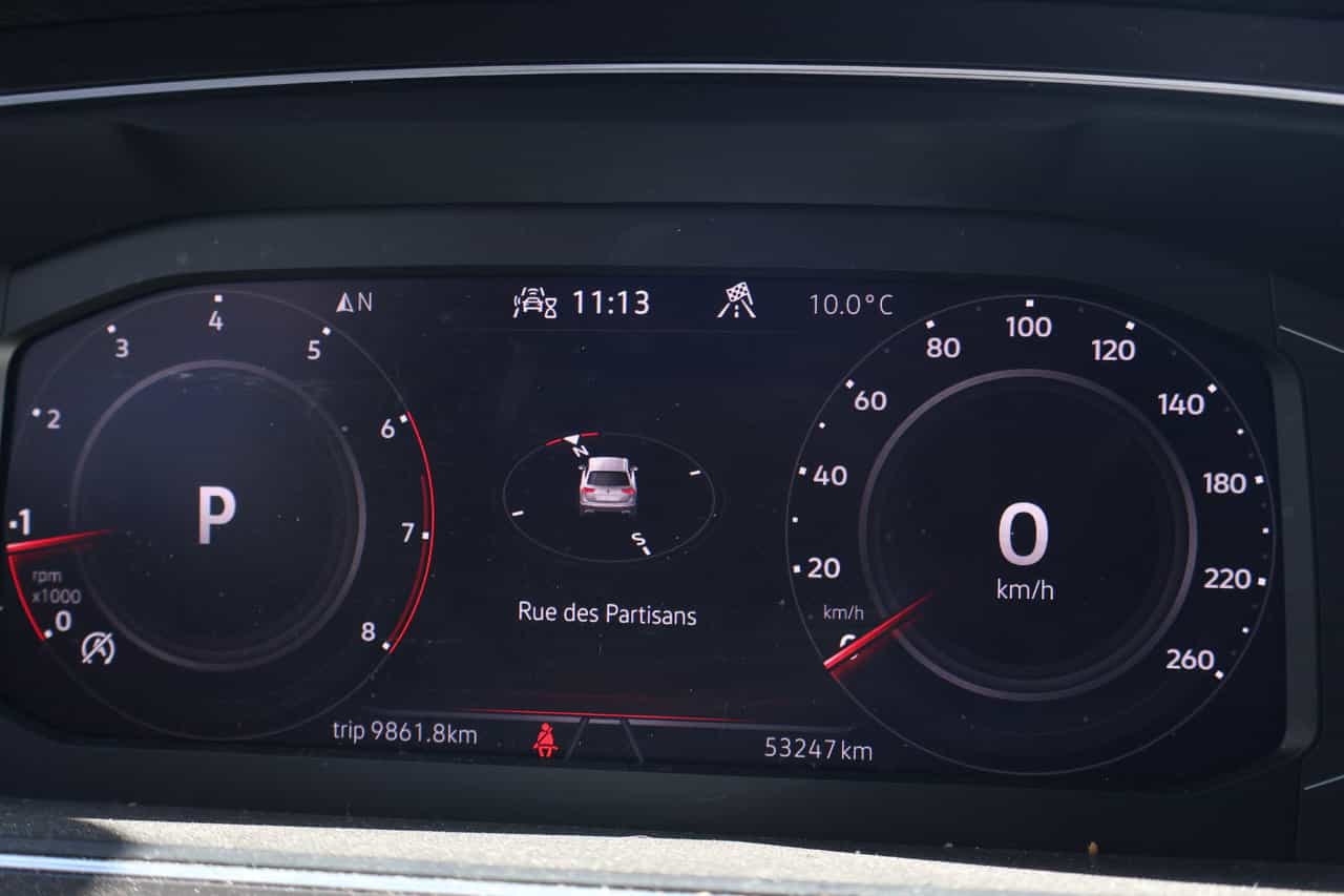 2022 Volkswagen Tiguan Highline R-Line - Image 12