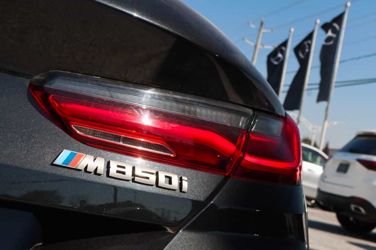 Image 11 BMW 8 Series M850i xDrive 2021