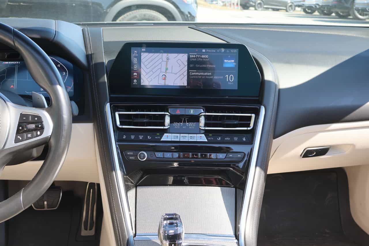 Image 18 BMW 8 Series M850i xDrive 2021