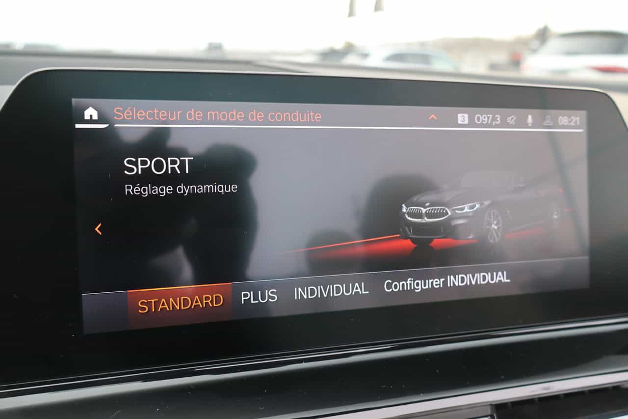 2021 BMW 8 Series M850i xDrive - Image 24