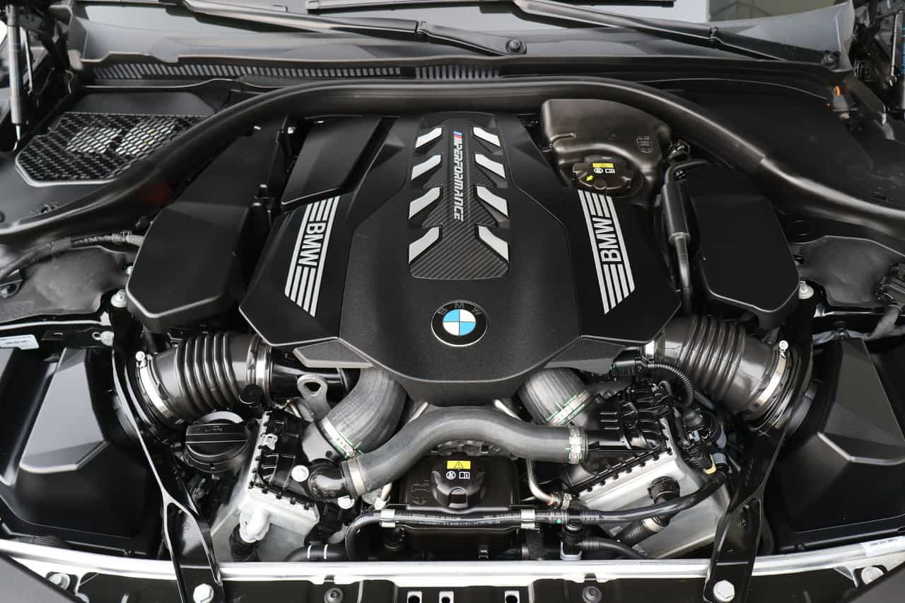 2021 BMW 8 Series M850i xDrive - Image 32