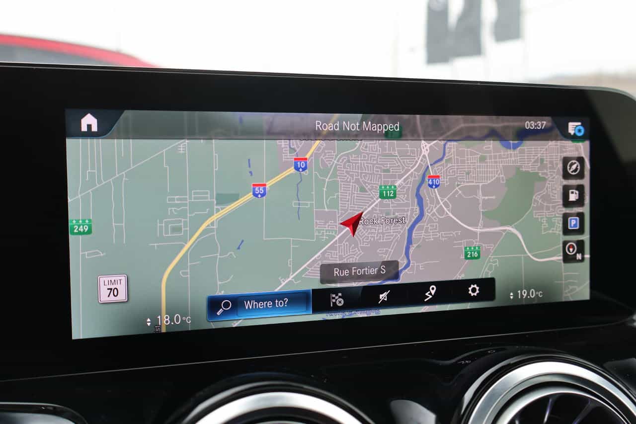 2023 Mercedes-Benz GLB GLB250 - Image 19