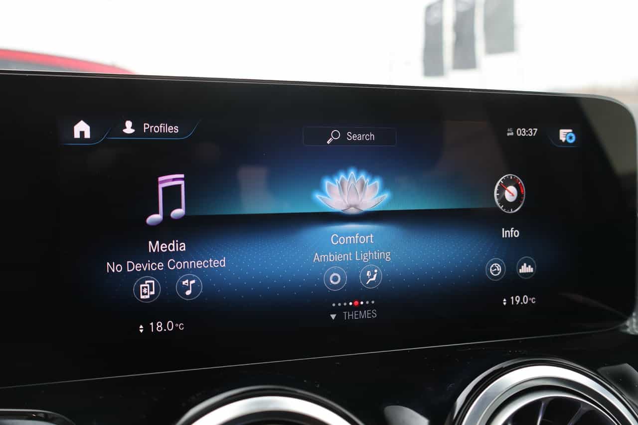 2023 Mercedes-Benz GLB GLB250 - Image 21