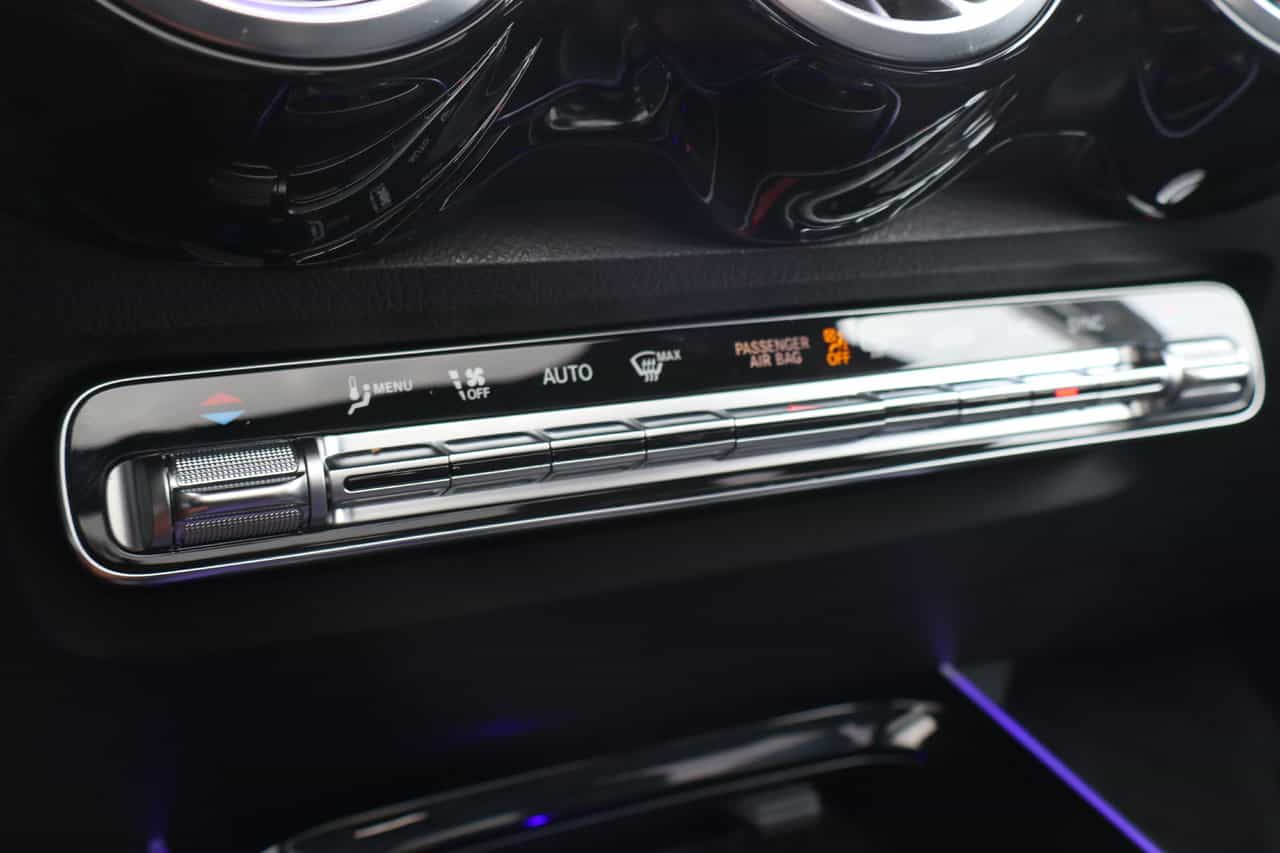 2023 Mercedes-Benz GLB GLB250 - Image 25