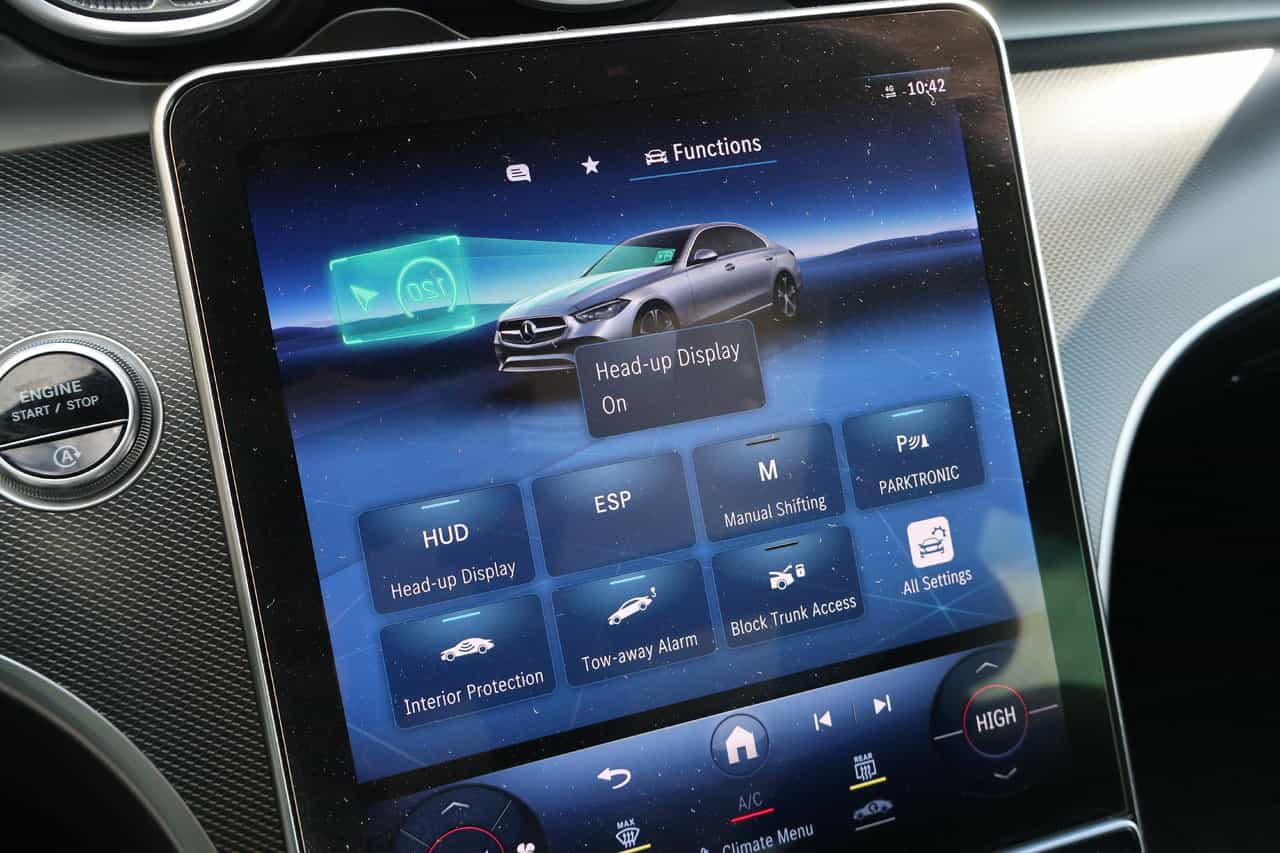 2022 Mercedes-Benz C-Class C300 - Image 21