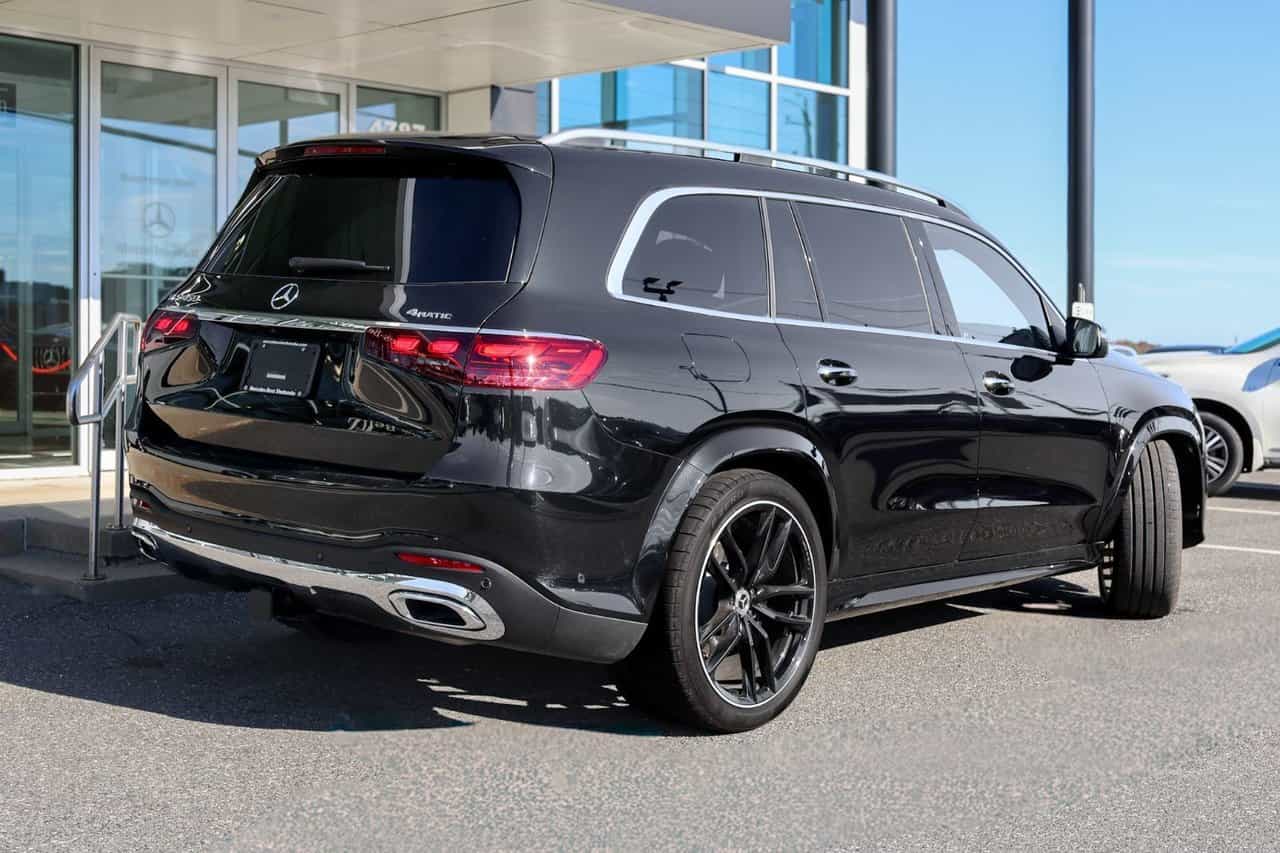 2025 Mercedes-Benz GLS GLS450 - Image 8