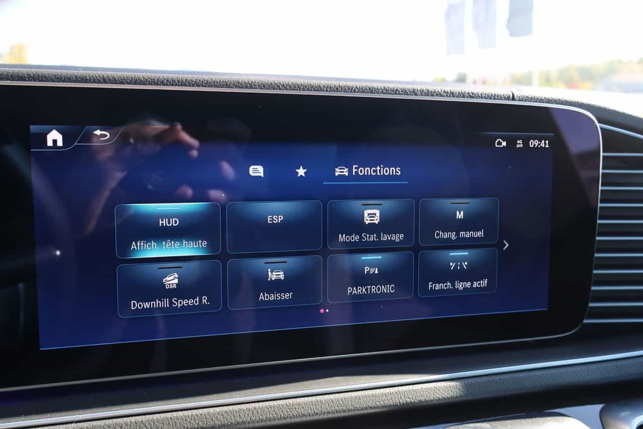 2025 Mercedes-Benz GLS GLS450 - Image 26