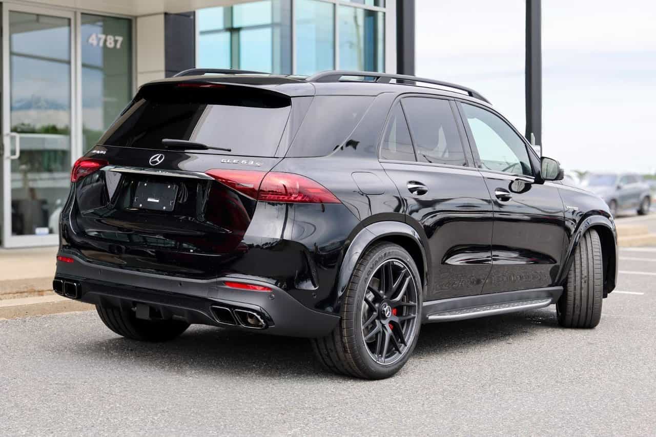 2025 Mercedes-Benz GLE-Class GLE63S AMG - Image 8