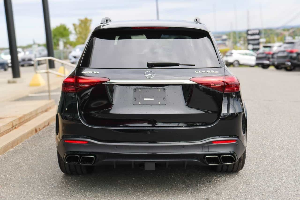 2025 Mercedes-Benz GLE-Class GLE63S AMG - Image 9