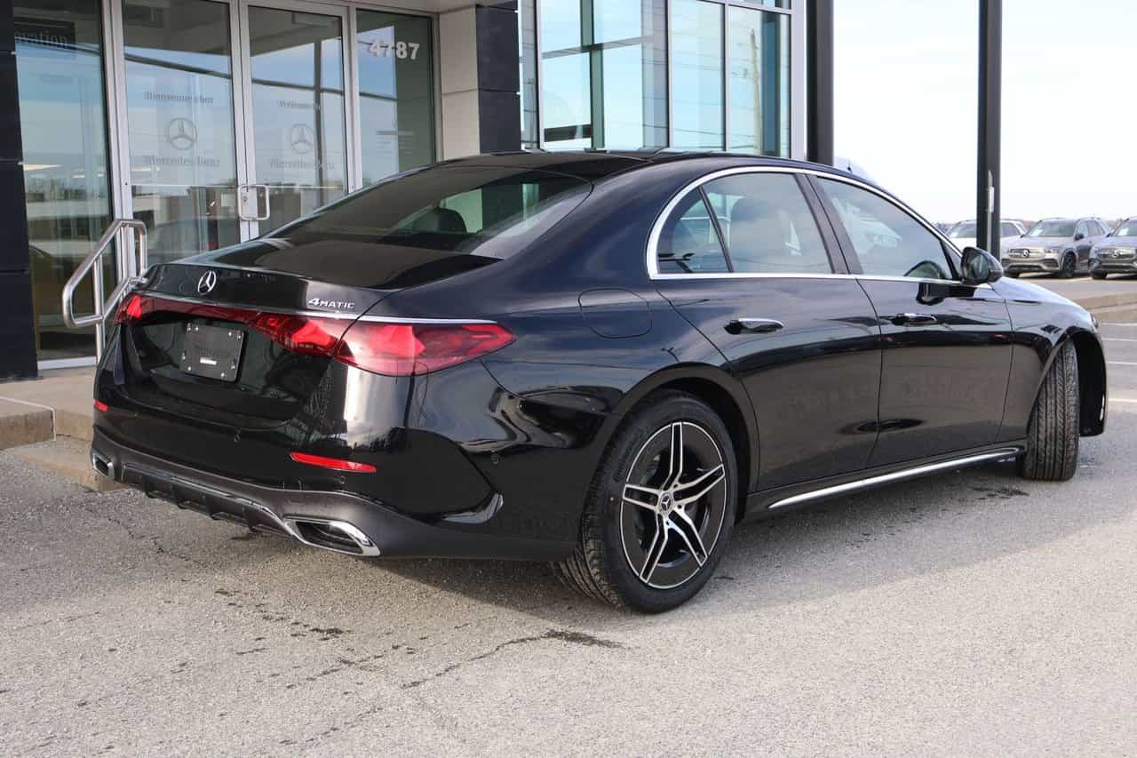 2025 Mercedes-Benz E-Class E450 - Image 8