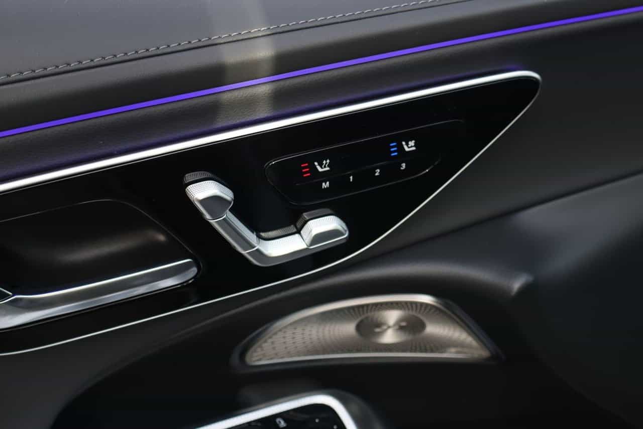 2025 Mercedes-Benz E-Class E450 - Image 12