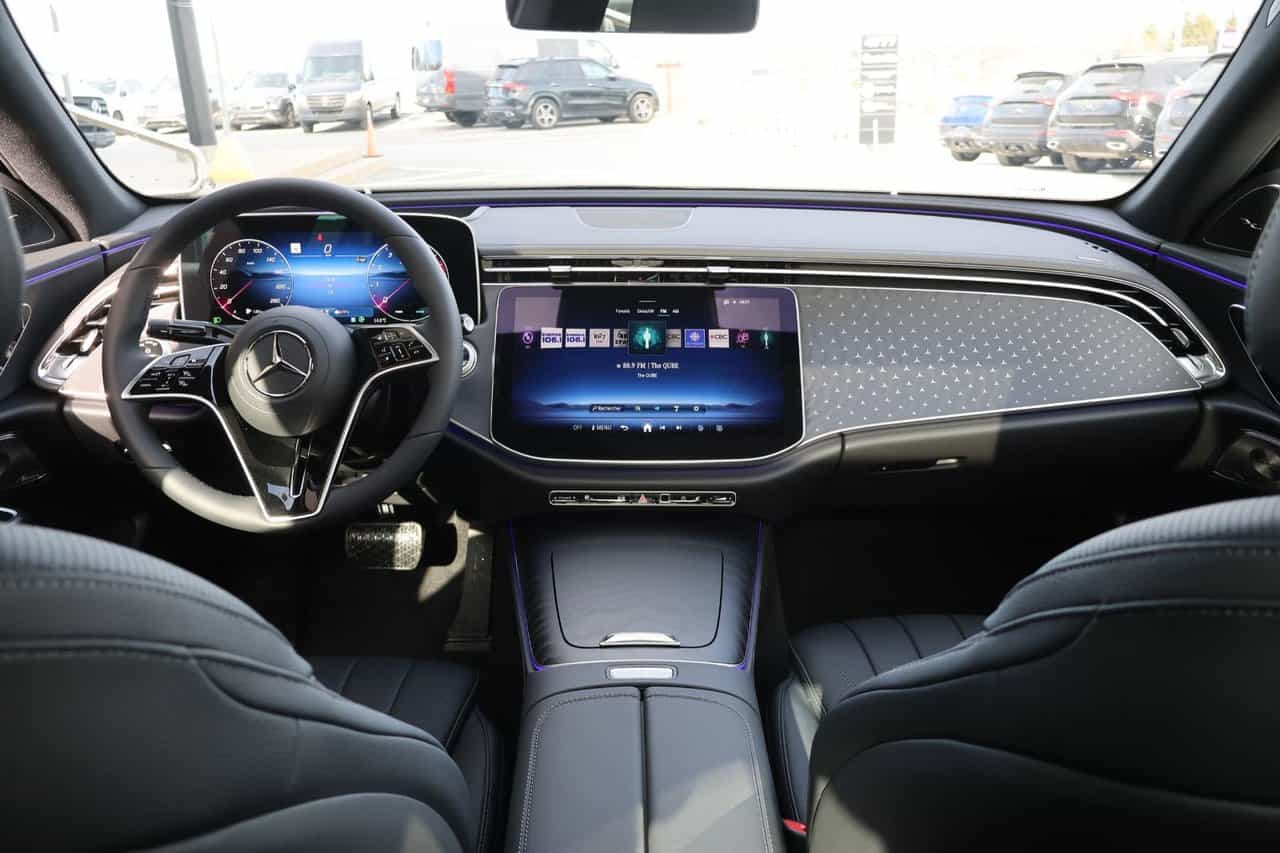 2025 Mercedes-Benz E-Class E450 - Image 15