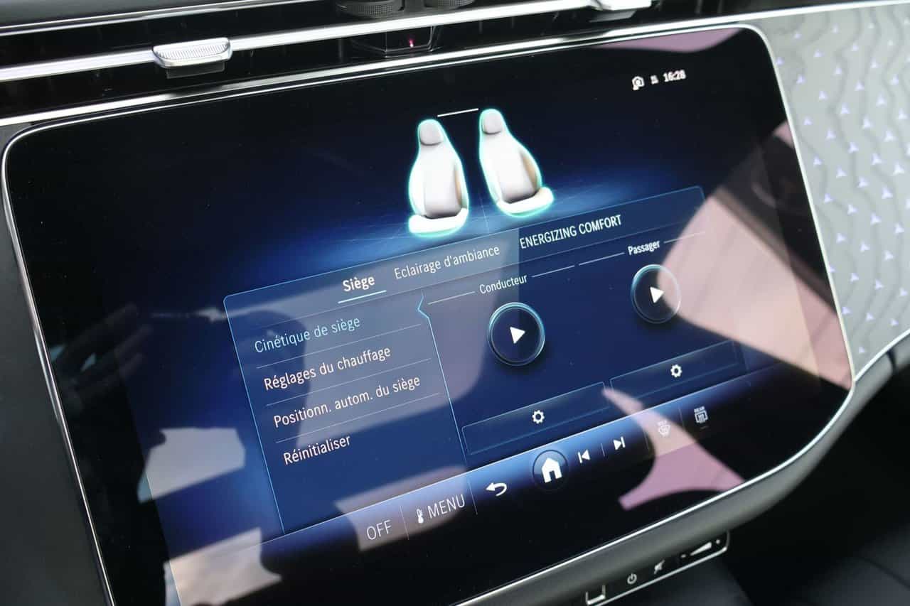 2025 Mercedes-Benz E-Class E450 - Image 23