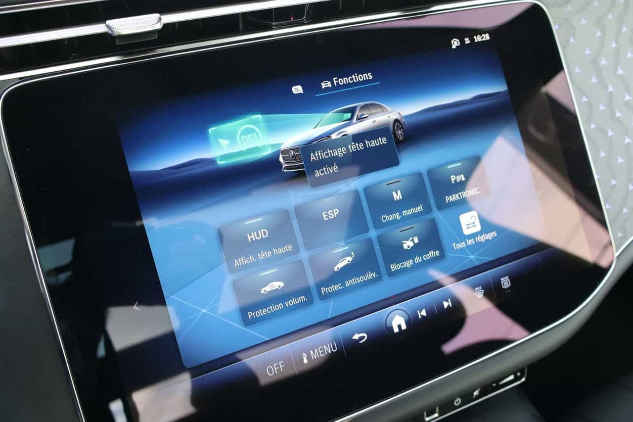 2025 Mercedes-Benz E-Class E450 - Image 26