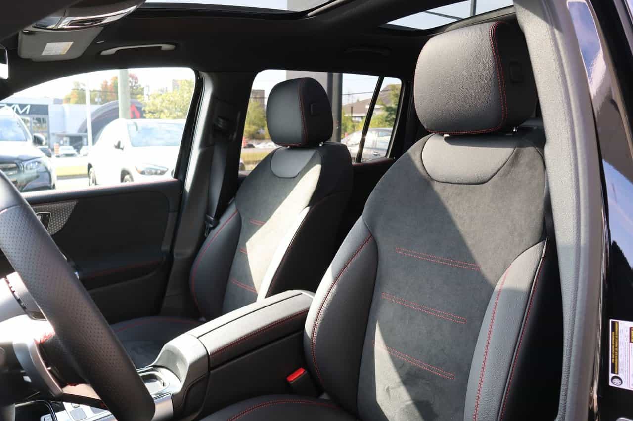 2025 Mercedes-Benz GLB GLB250 - Image 3