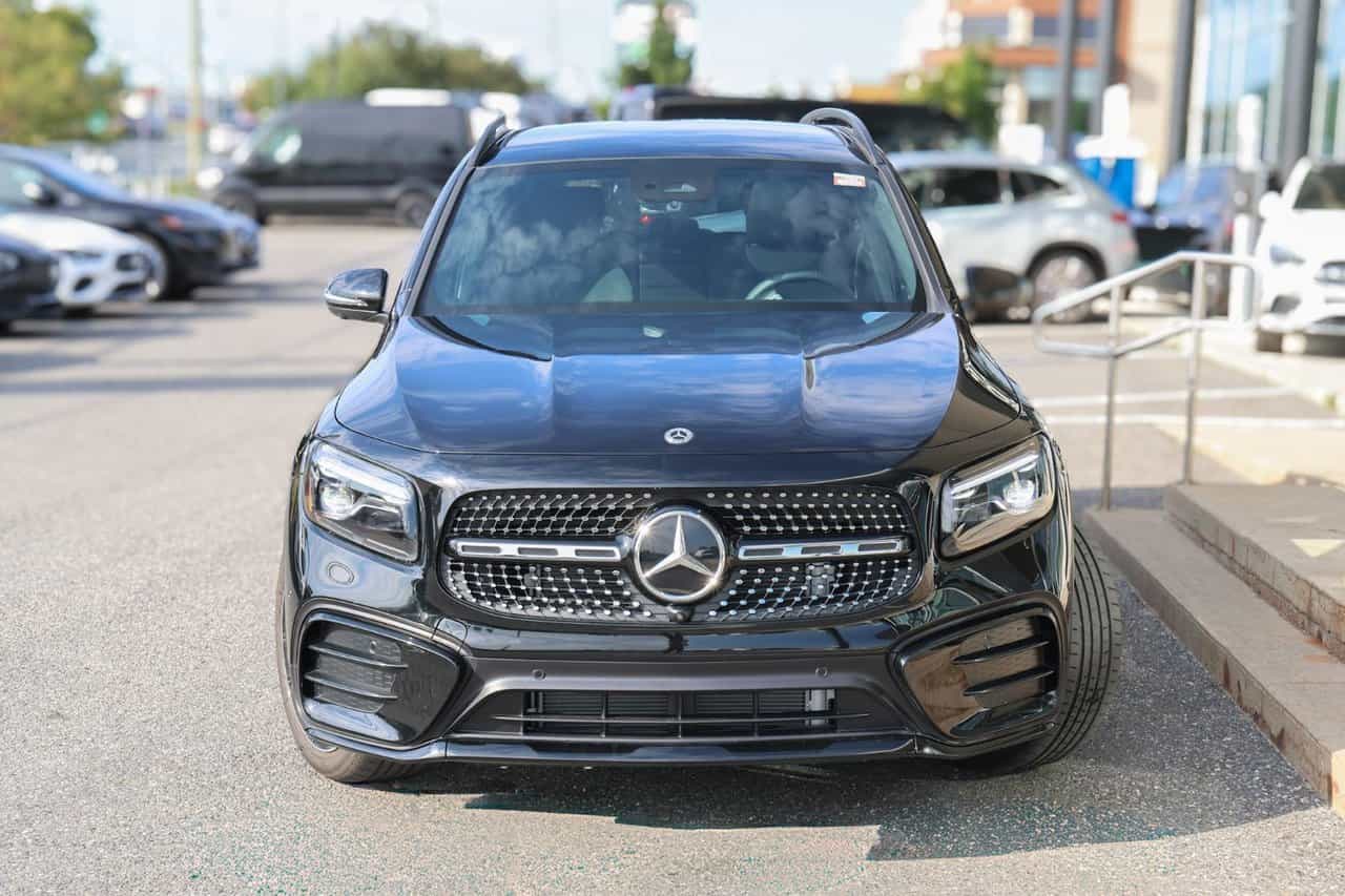 2025 Mercedes-Benz GLB GLB250 - Image 4