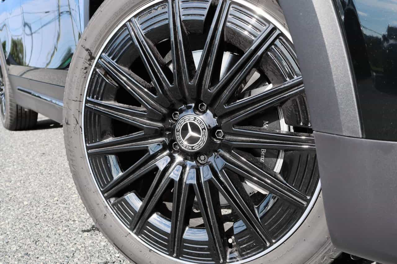 2025 Mercedes-Benz GLB GLB250 - Image 6