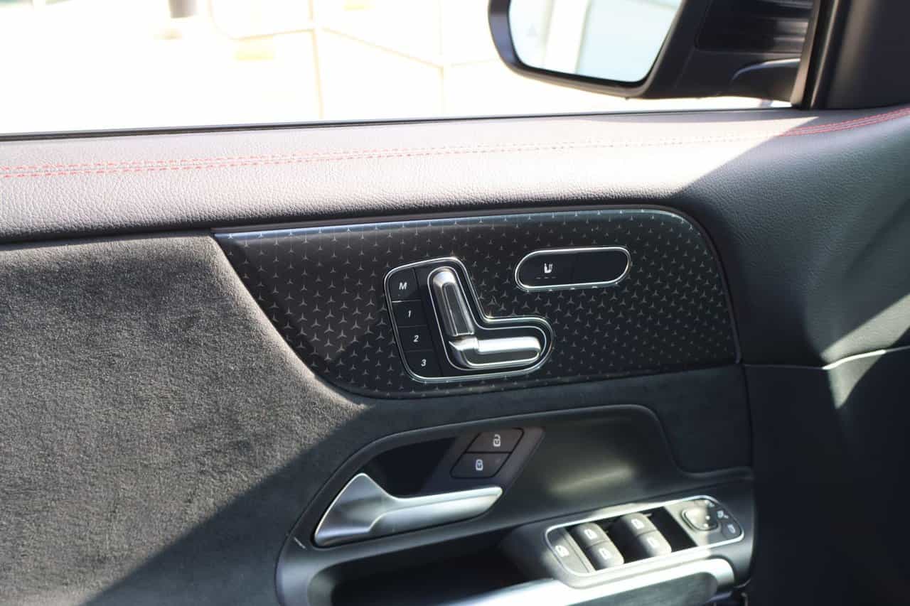 Image 11 Mercedes-Benz GLB GLB250 2025