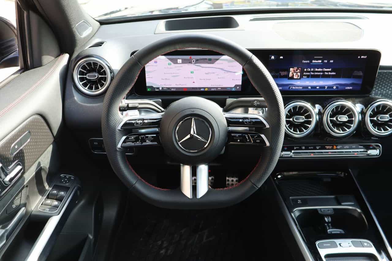 Image 15 Mercedes-Benz GLB GLB250 2025