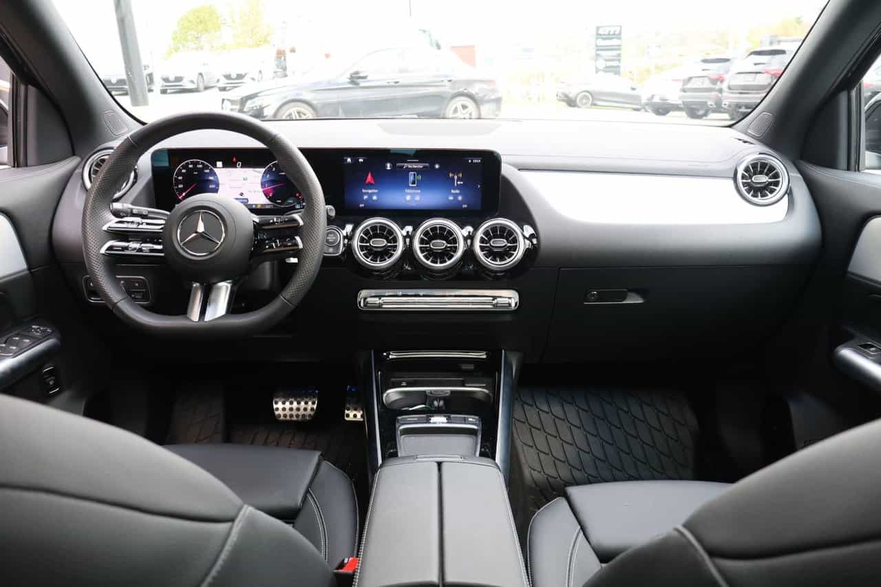 2025 Mercedes-Benz GLA GLA250 - Image 13